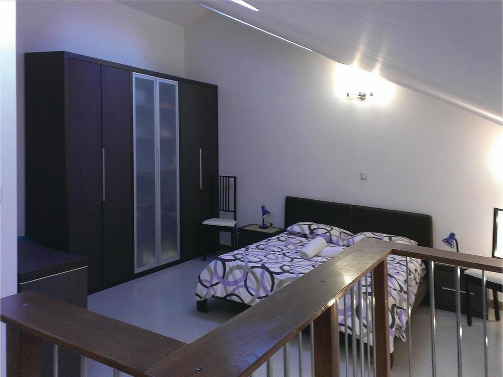 Apartment Romantika-1 By Interhome ロヴィニ エクステリア 写真